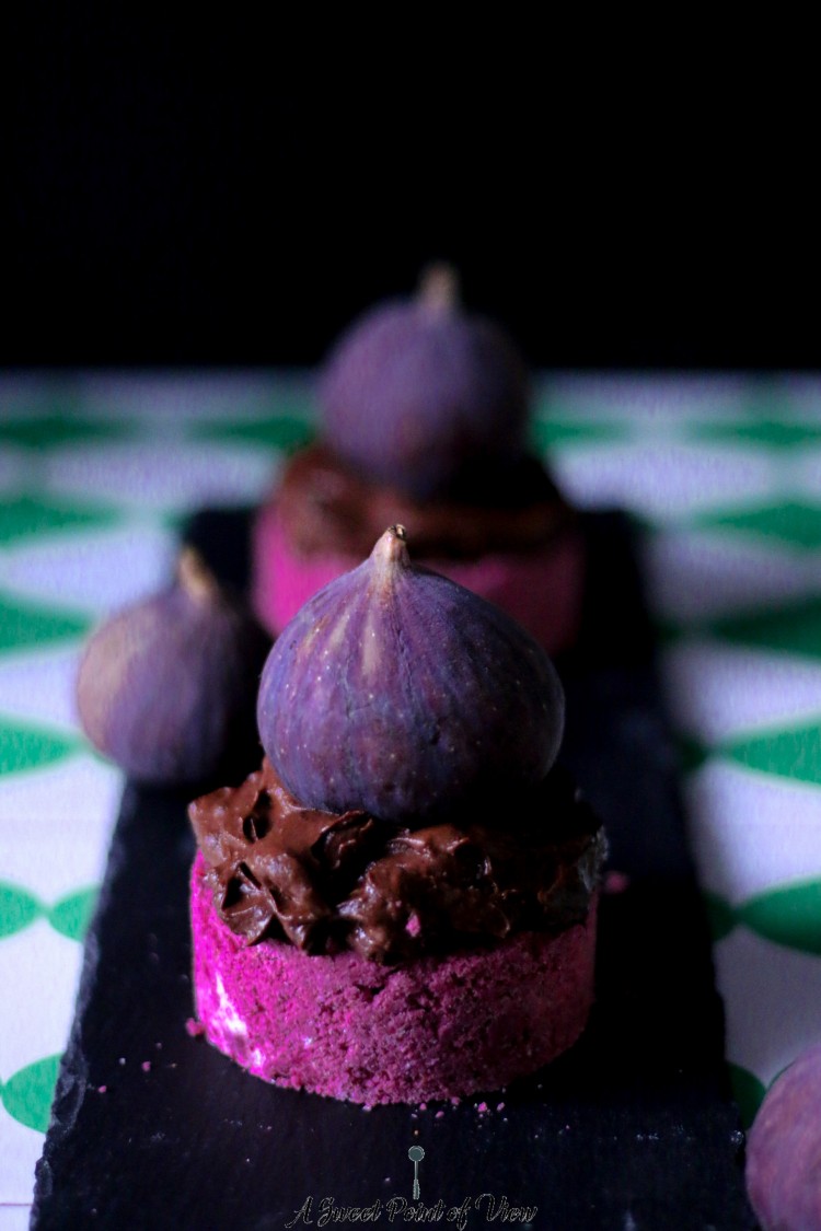 raw-fig-cakes-3-food-photography-melissa-ofoedu-photography-raw-food-a-sweet-point-of-view-1-von-1
